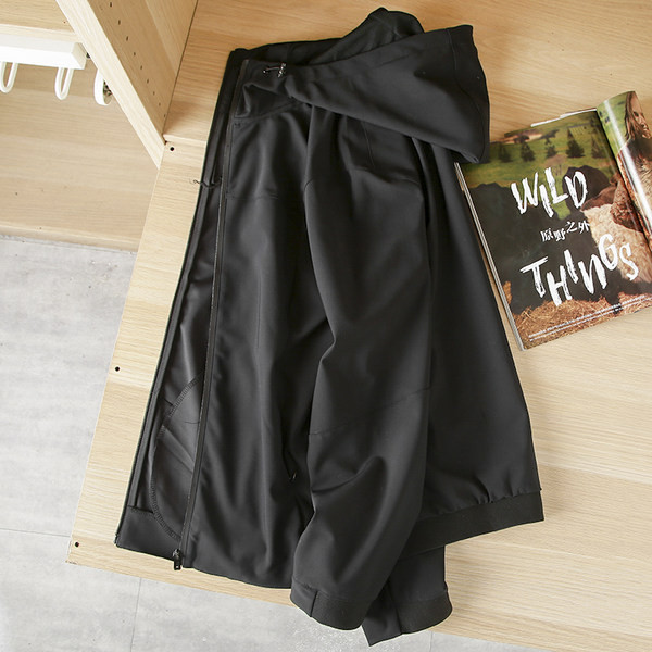 Hanorac barbatesc model uni cu gluga si inchidere cu fermoar