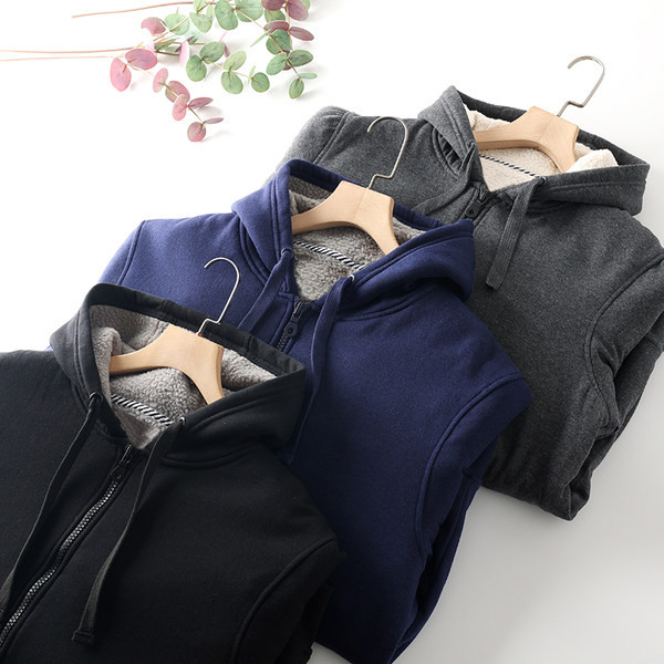 Hanorac pentru bărbați cu glugă și fermoar - în trei culori