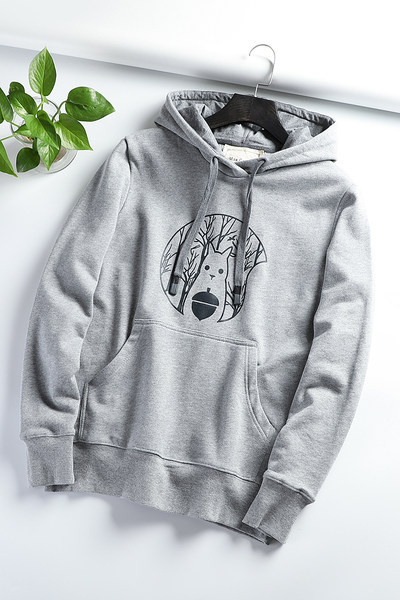 Hanorac de zi cu zi pentru bărbați cu imprimeu și glugă - negru și gri