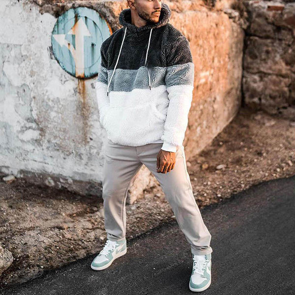 Model nou de hanorac din puf cu glugă