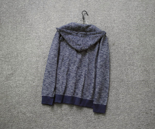 Hanorac barbatesc cu cravate si fermoar