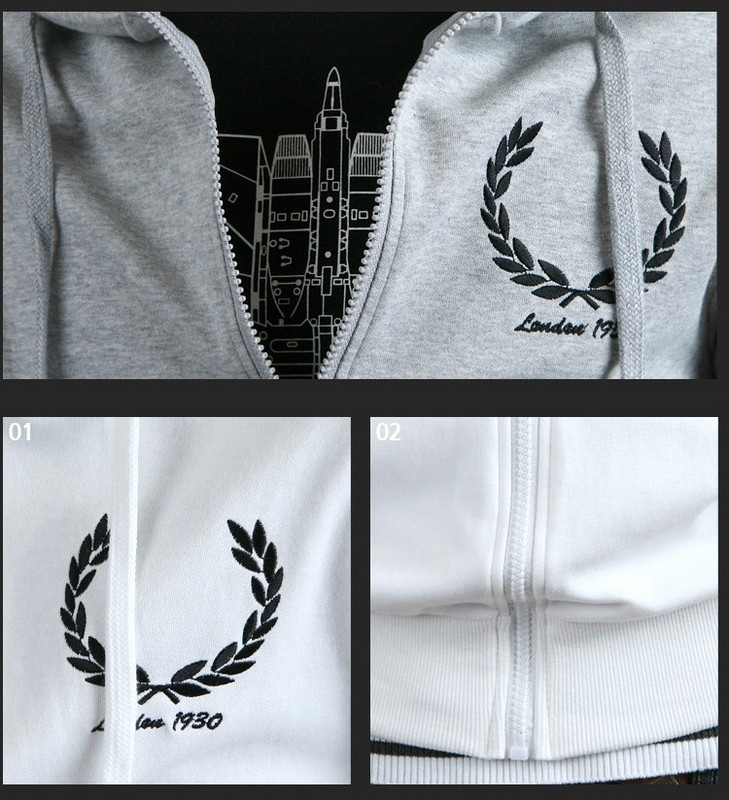 Napi férfi pulóver hímzéssel és kapucnival