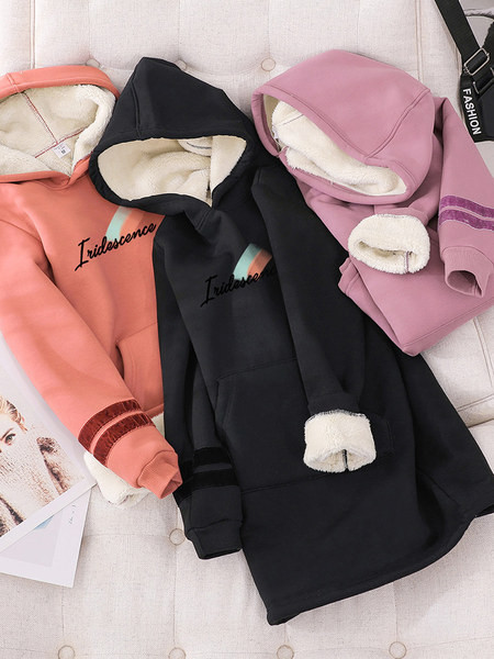 Γυναικείο χειμωνιάτικο φούτερ με κουκούλα και επιγραφή