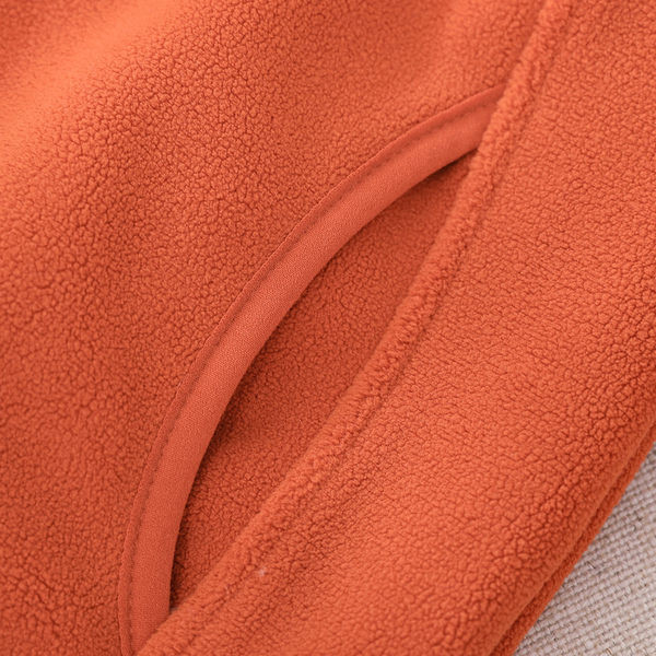 Női pulóver hímzéssel és cipzárral - különböző színekben