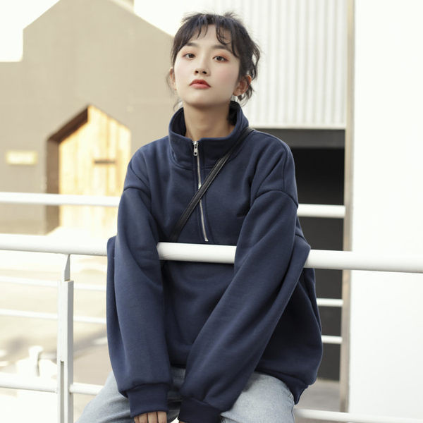 Hanorac sport dama cu model lat cu guler inalt