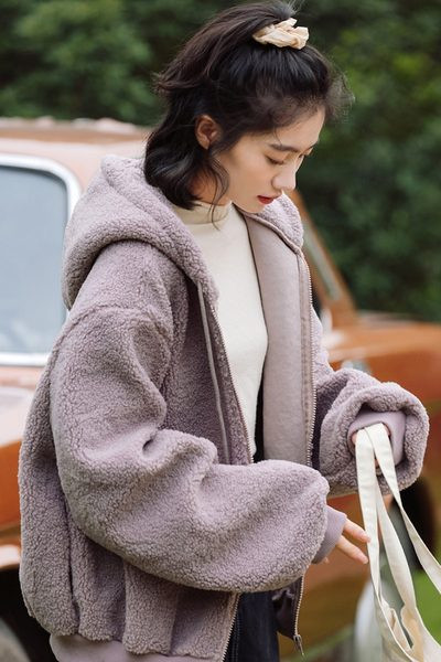 Γυναικείο χειμωνιάτικο φούτερ με κορδόνια  και φερμουάρ