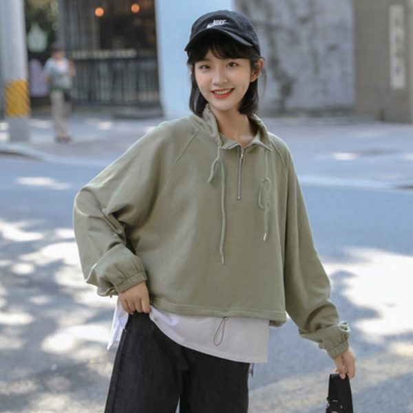 Γυναικείο φαρδύ φούτερ με κορδόνια και κουκούλα