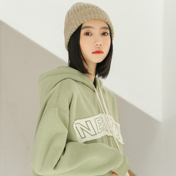 Φαρδύ γυναικείο φούτερ με επιγραφή και κορδόνια