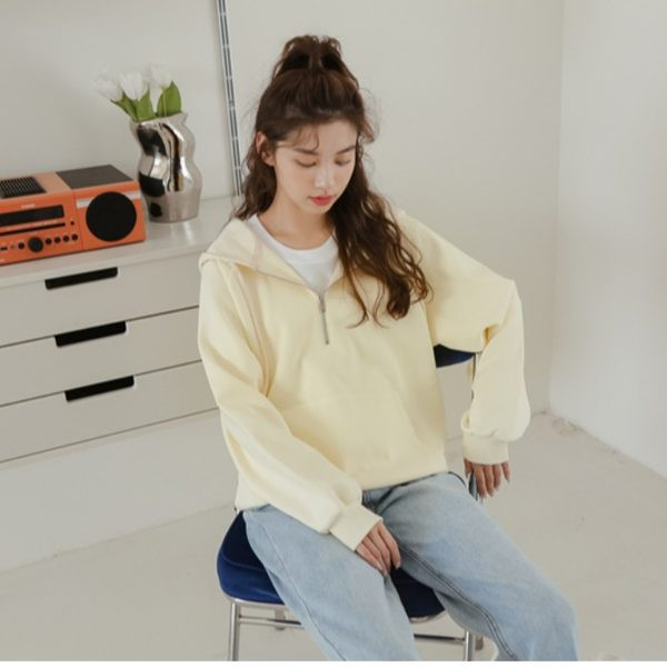 φαρδύ μοντέλο γυναικείο φούτερ με κουκούλα και κορδόνια