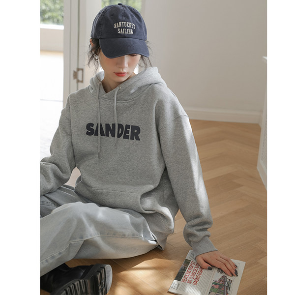 Γυναικείο φούτερ casual μοντέλο με επιγραφή και κουκούλα