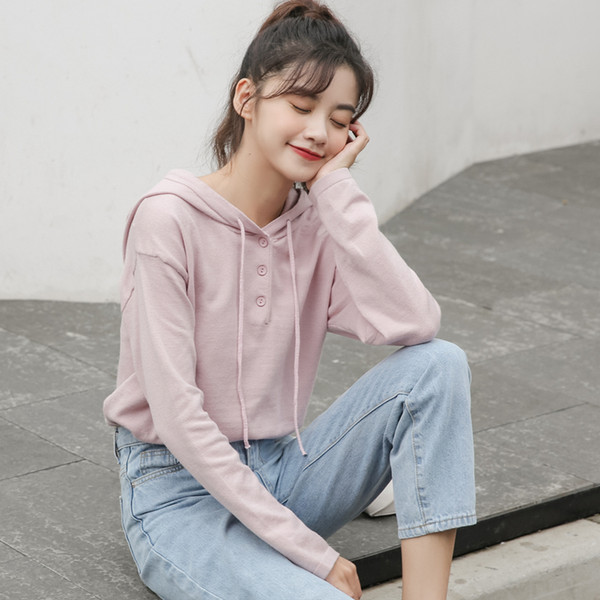 Μοντέρνο γυναικείο φούτερ με κουκούλα και κουμπιά