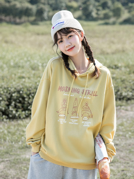 Καθημερινό φαρύ φούτερ με απλικέ και κουκούλα για γυναίκες