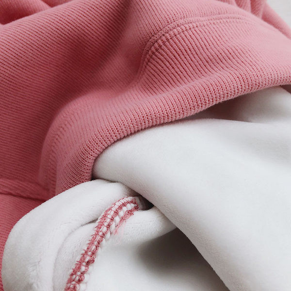 Ζεστό χειμωνιάτικο φούτερ για γυναίκες με κεντητή επιγραφή