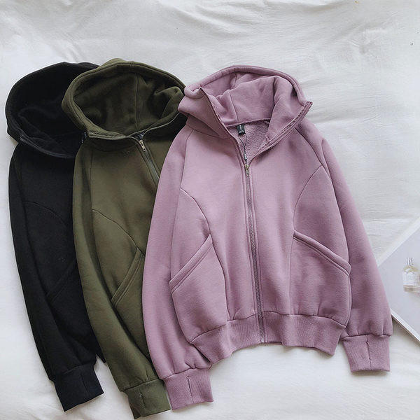 Tiszta női pulóver kapucnival