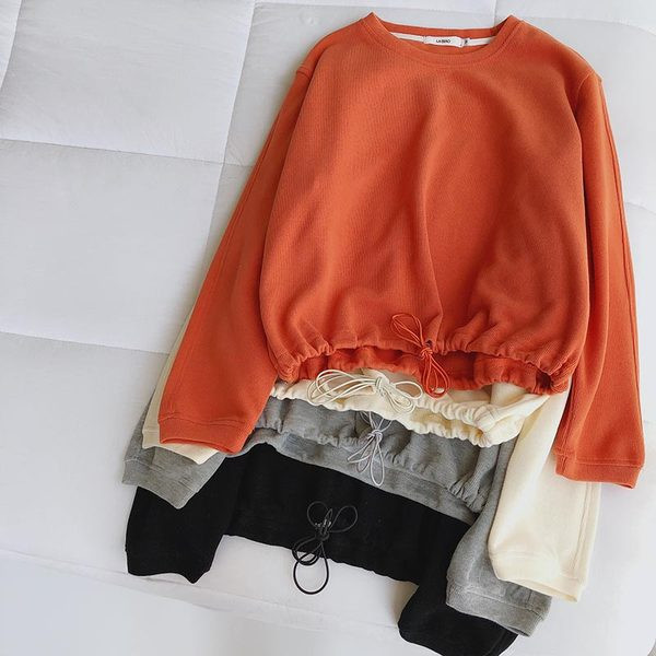 Bluza scurta de dama cu decolteu oval si cravate