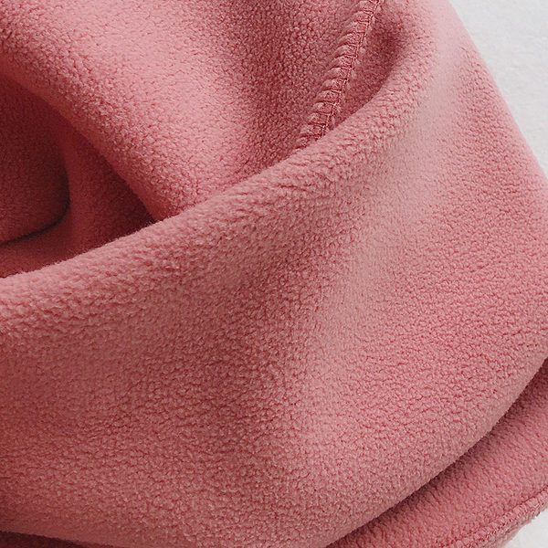 Női téli pulóver cipzárral és magas gallérral - négy színben