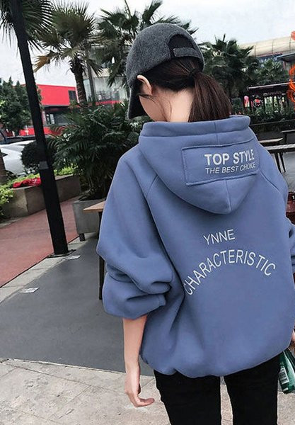 Hanorac pentru bărbați cu inscripție pe spate