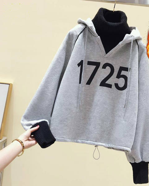 Hanorac de iarnă pentru femei cu inscripție