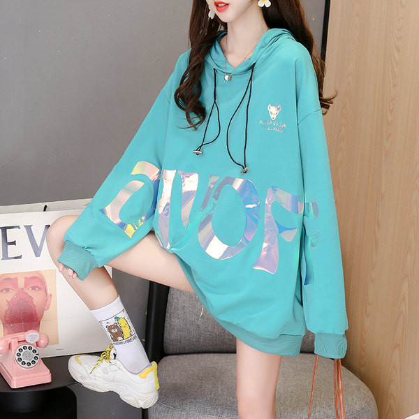 Φαρδύ γυναικείο φούτερ με εφαρμογή χρώματος