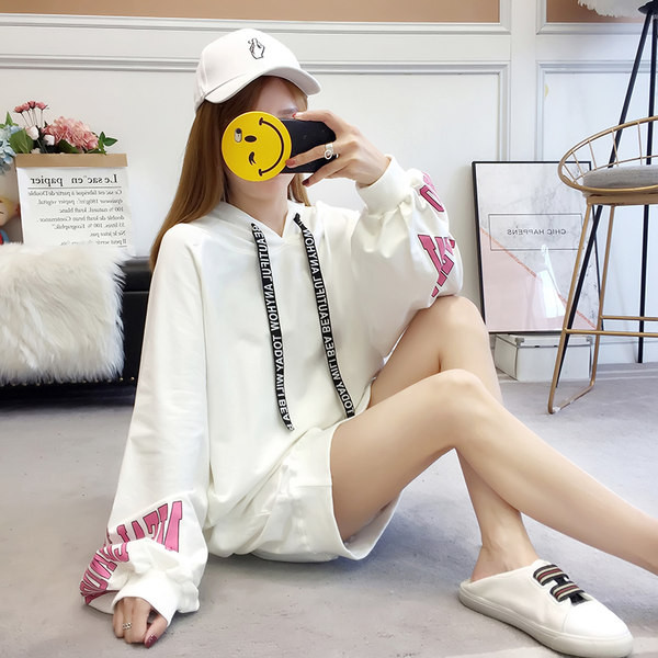 Hanorac de dama model gratuit cu cravate si inscriptionare