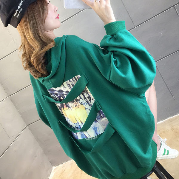 Γυναικείο φαρδύ φούτερ με απλικέ χρώματος