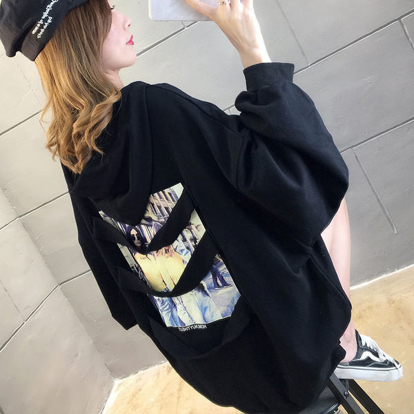 Γυναικείο φαρδύ φούτερ με απλικέ χρώματος