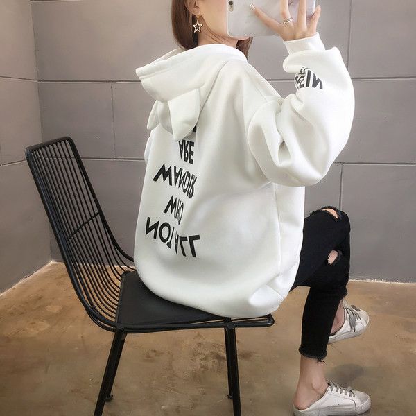 Γυναικείο φούτερ με κουκούλα - φαρδύ μοντέλο