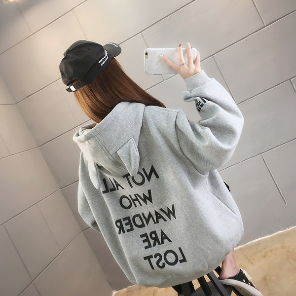 Γυναικείο φούτερ με κουκούλα - φαρδύ μοντέλο