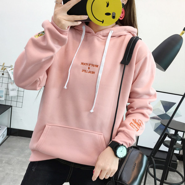 Ingyenes női pulóver kapucnival - többféle modell