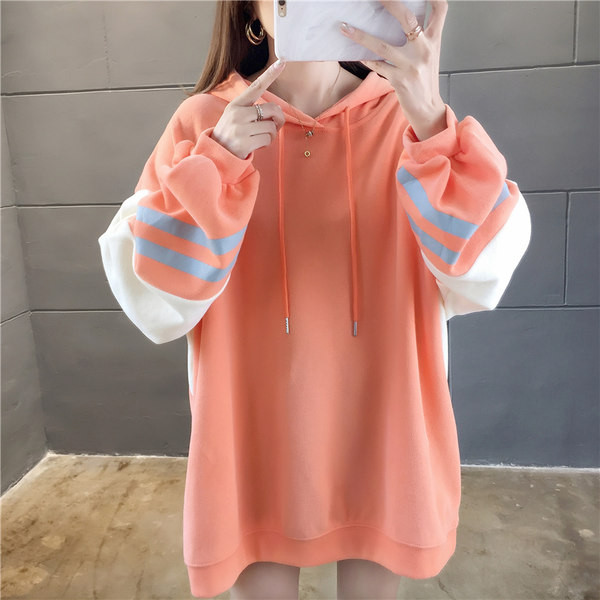 Hanorac gratuit pentru femei cu glugă