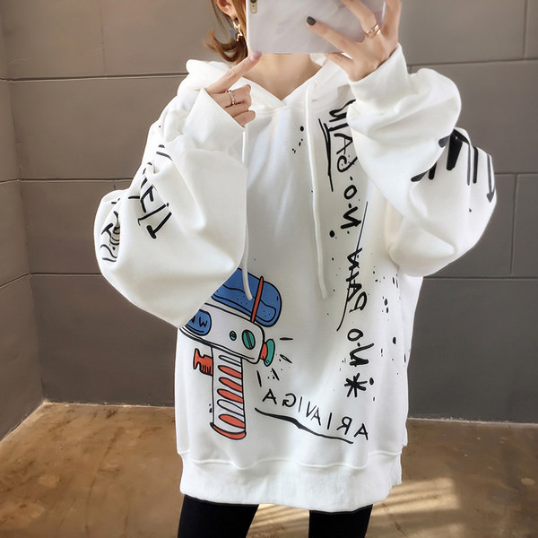 Széles modell női pulóver színes rátéttel és kapucnival