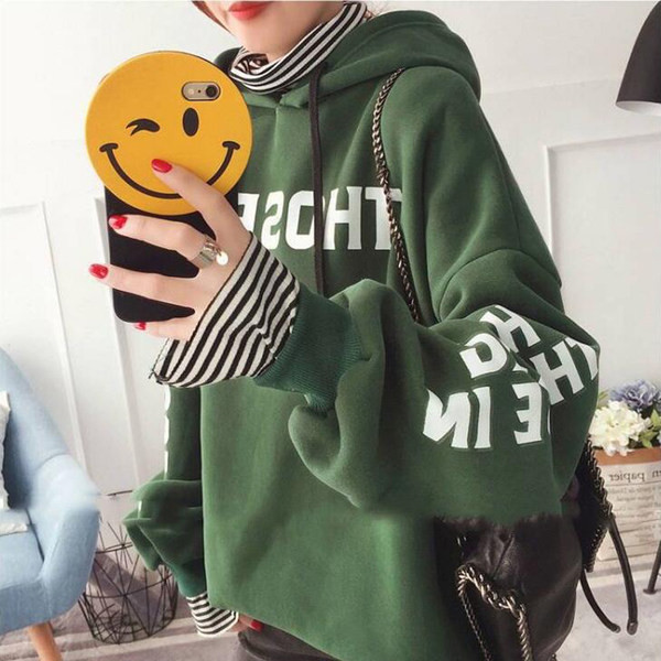 Női pulóver zöld és sárga feliratokkal