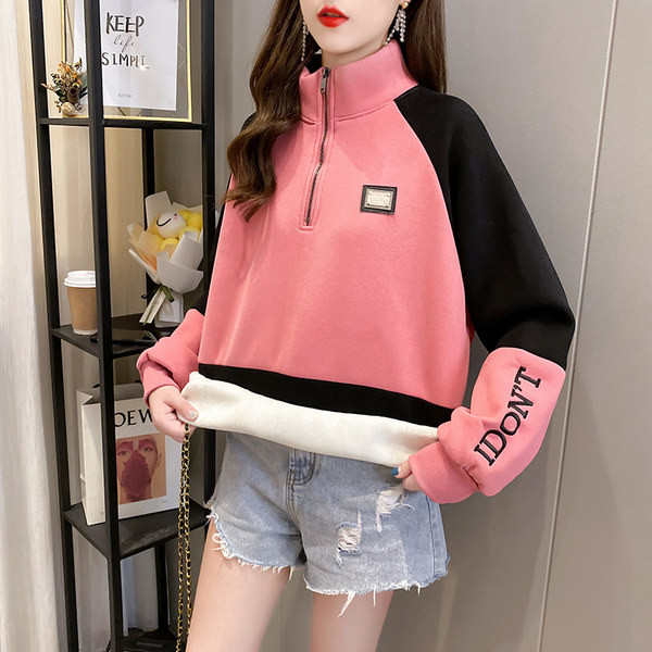 Női széles pulóver magas gallérral és cipzárral