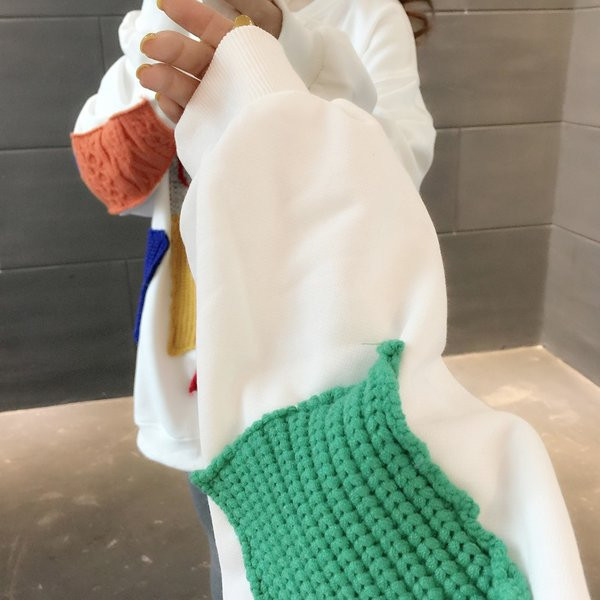 Pulover de iarnă de damă cu decolteu oval și inscripție