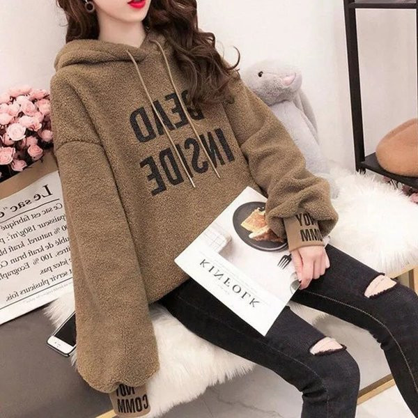 Γυναικείο χειμωνιάτικο φούτερ με επιγραφή και κουκούλα