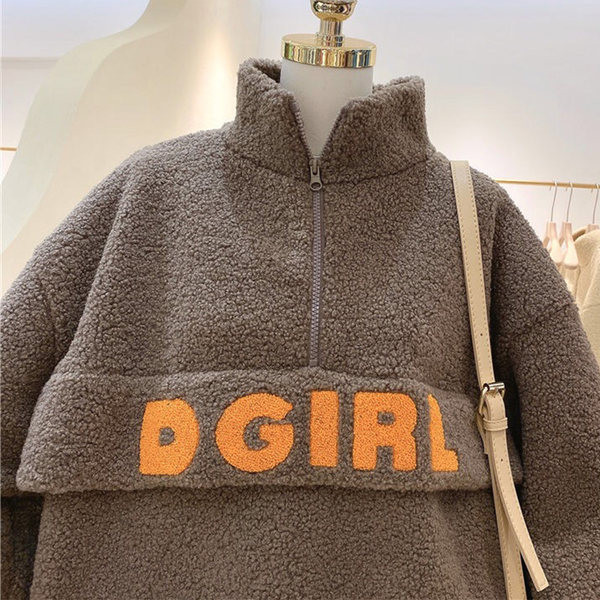 Φαρδύ μοντέλο ανδρικό φούτερ πουπουλένιο με τσέπη