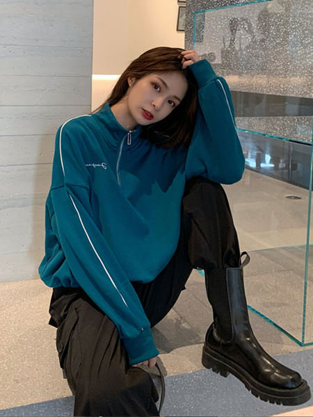 Γυναικείο αθλητικό φούτερ με κεντητή επιγραφή