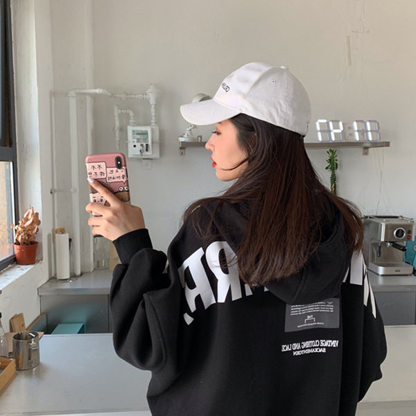 Hanorac larg de damă cu glugă