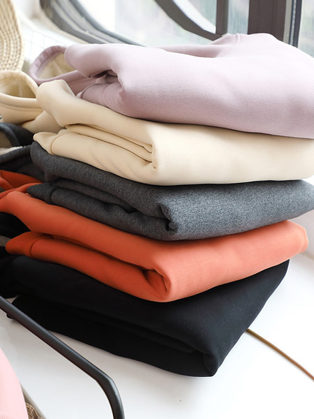 Γυναικείο αθλητικό φούτερ με κουκούλα - σε πολλά χρώματα