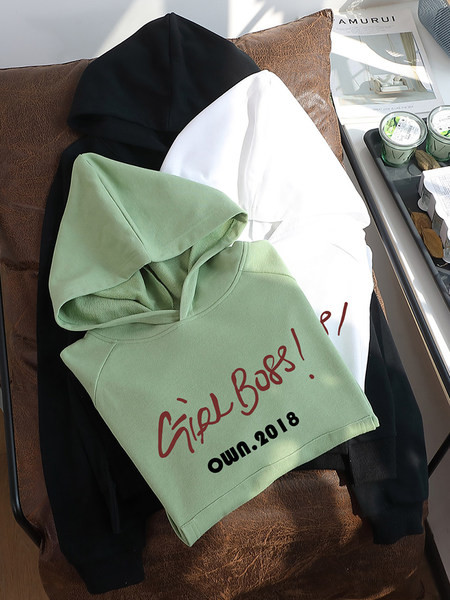 Καθημερινό γυναικείο φούτερ με διάφορες εφαρμογές