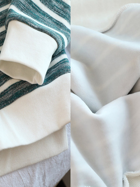 Női csíkos pulóver rátéttel