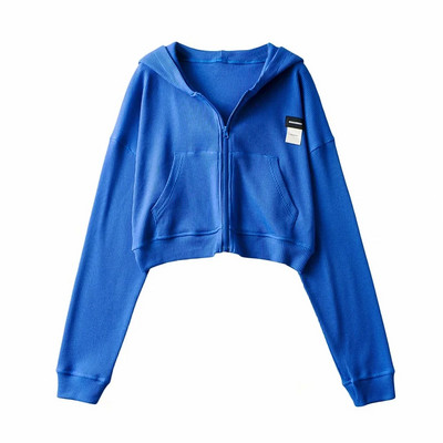 Hanorac scurt de dama cu emblema si gluga