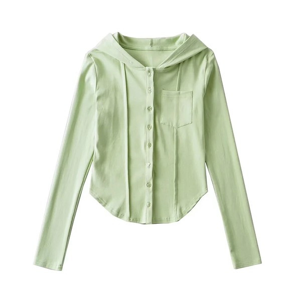 Vékony női ing zsebbel és gombos rögzítéssel