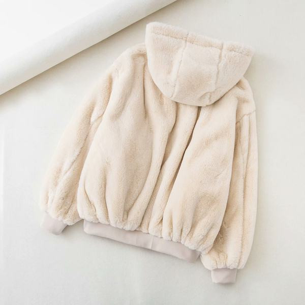 Rövid kabát kapucnival és cipzárral