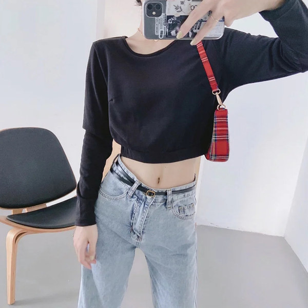 Дамска блуза с обло деколте и ластик