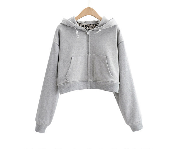 Κοντό φούτερ  με κουκούλα