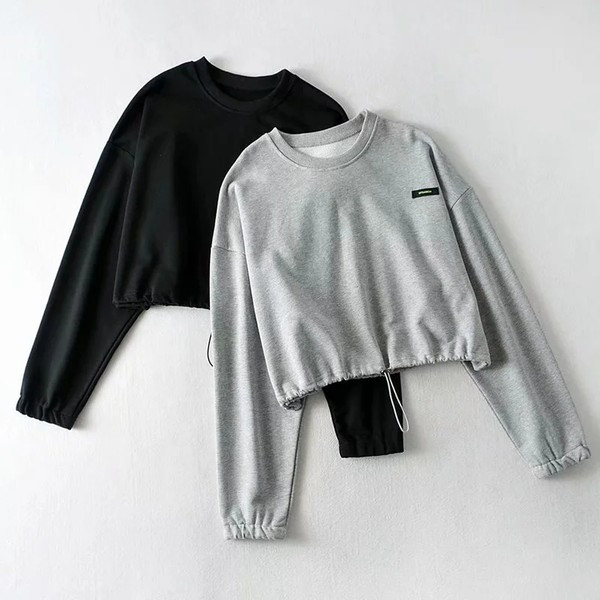 Γυναικεία μπλούζα με οβάλ λαιμόκοψη - κοντό μοντέλο