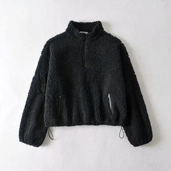 Női pehely pulóver magas gallérral és cipzárral