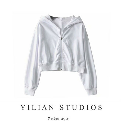 Napi rövid pulóver kapucnival és kapucnival