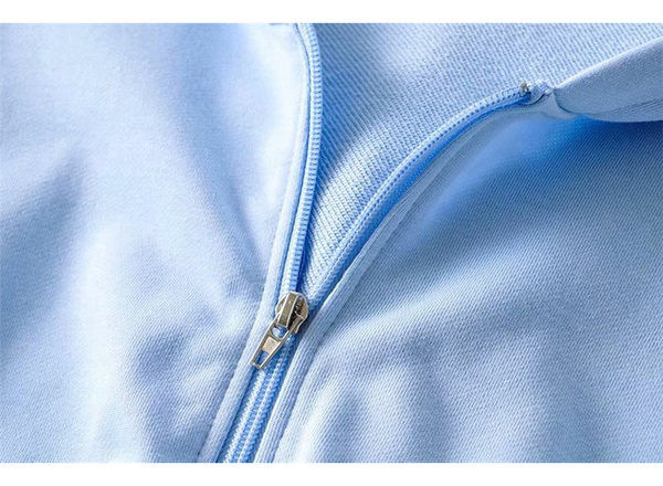 Napi rövid pulóver kapucnival és kapucnival